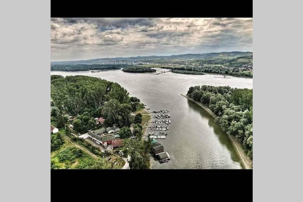 Captain'S House By The Danube River Cerevic Εξωτερικό φωτογραφία