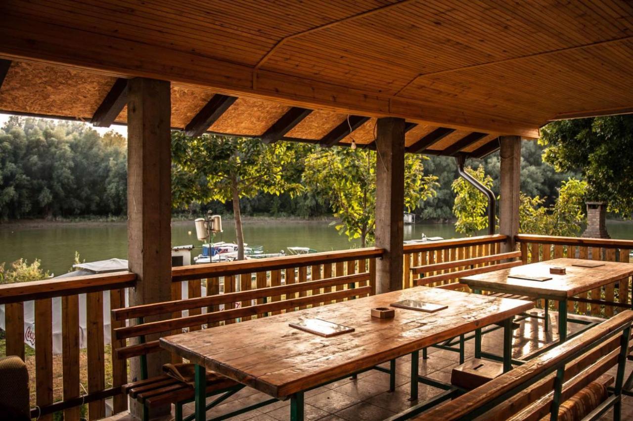 Captain'S House By The Danube River Cerevic Εξωτερικό φωτογραφία